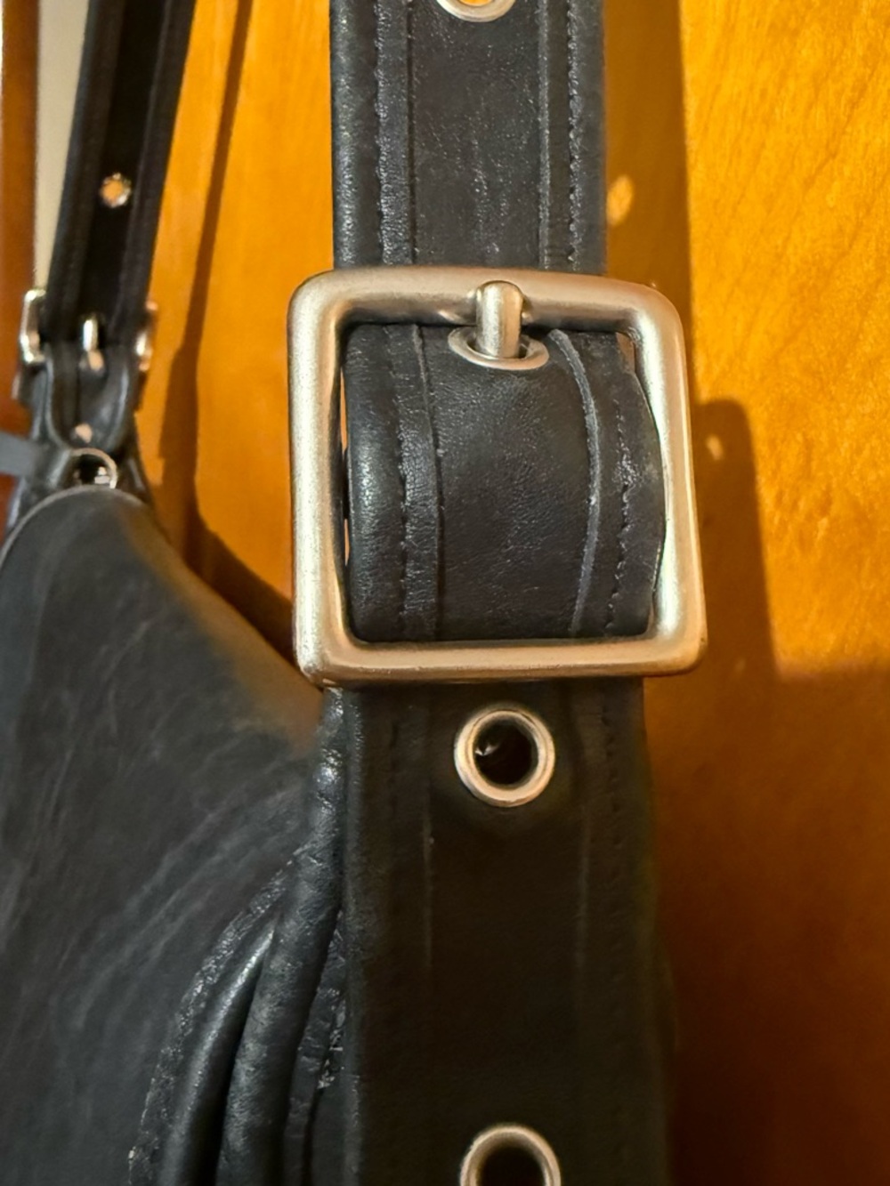 Vintage Coach 9951 /Patricia in Black Leather - Picture 5 of 16
